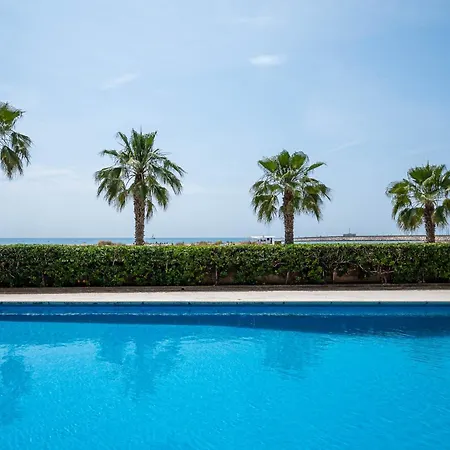 Apartment At108 Con Piscina En Primera Linea De La Playa *